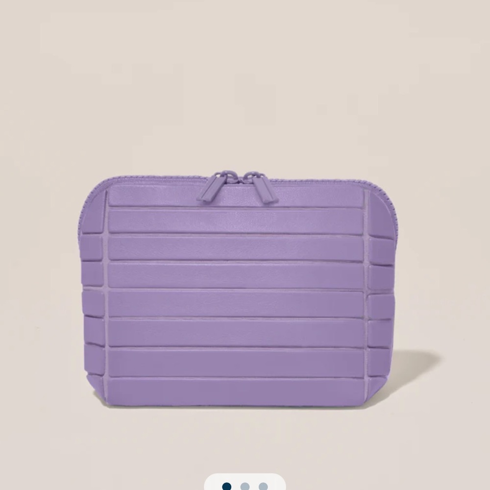 Parallelle The Small Lilac Traveller